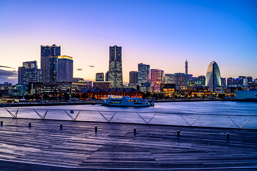横滨港大栈桥国际客船航站：1