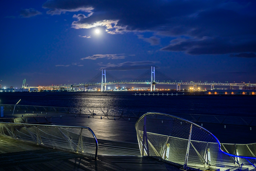 横滨港大栈桥国际客船航站：2